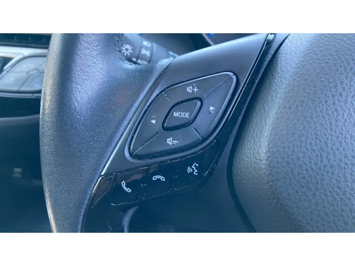 2022-toyota-c-hr-18-vvt-i-icon-big-35