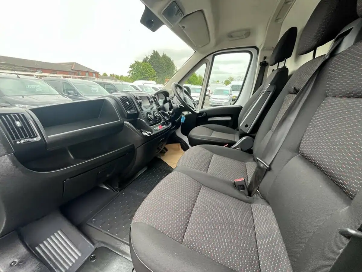 2022-vauxhall-movano-22cdti-l2-h2-3500-dynamic-big-22