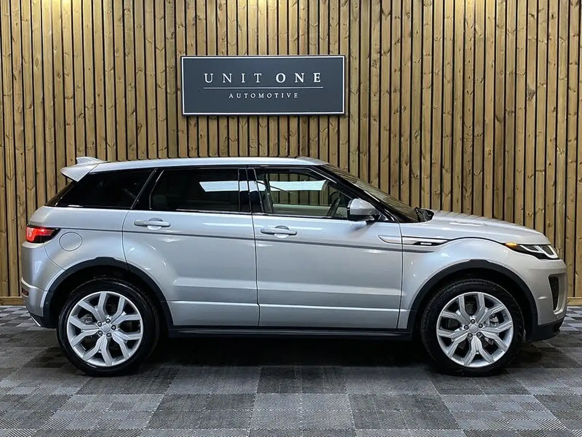 2018-land-rover-range-rover-evoque-20-si4-autobiography-hatchback-5d-big-1