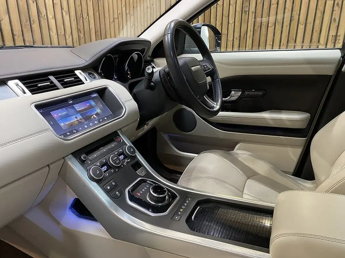 2018-land-rover-range-rover-evoque-20-si4-autobiography-hatchback-5d-big-53