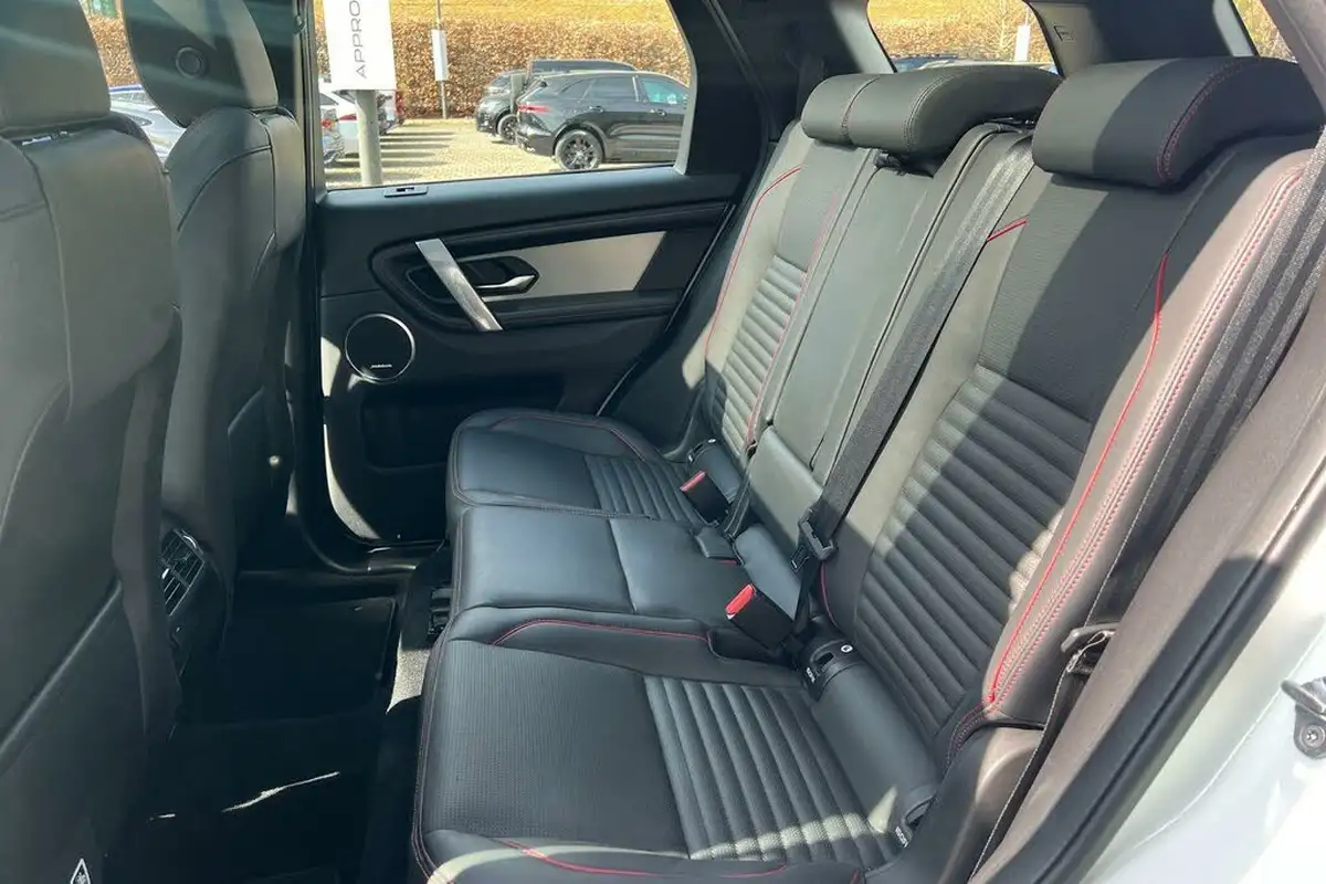 2021-land-rover-discovery-sport-15-p300e-r-dynamic-hse-big-43