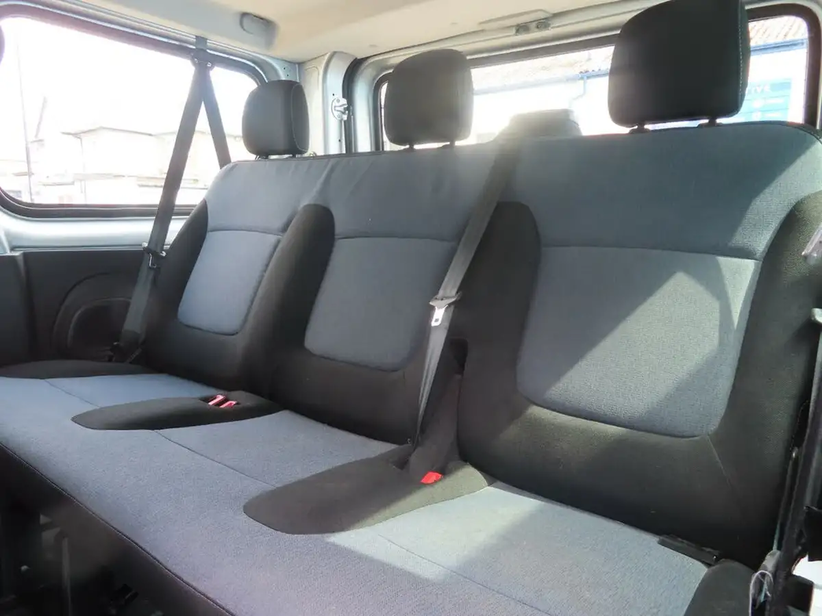 2017-vauxhall-vivaro-16cdti-2900-l1h1-95pseu6-ss-9-seats-combi-big-41