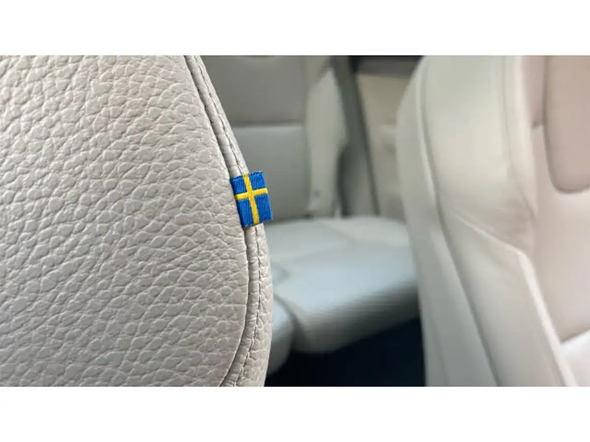 2024-volvo-xc90-20-t8-plus-big-21