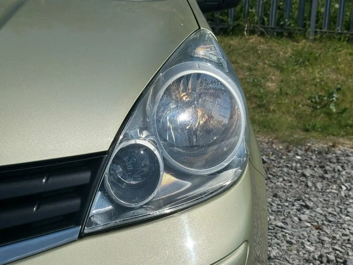 2009-nissan-note-14-visia-88ps-big-3