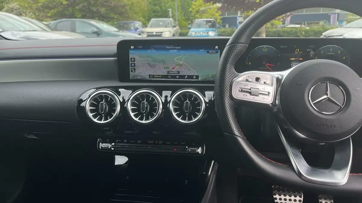 2023-mercedes-benz-cla-13-cla-200-amg-line-premium-coupe-4d-big-24
