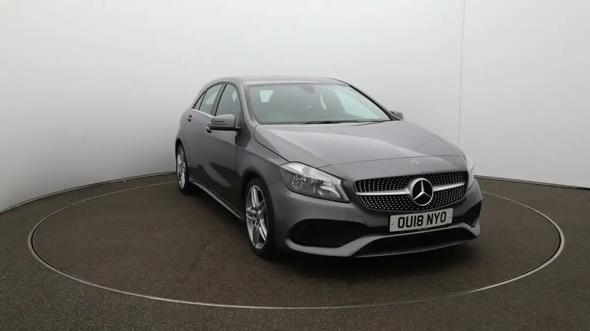 2018-mercedes-benz-a-class-16-a180-amg-line-ss-7g-dct-big-41