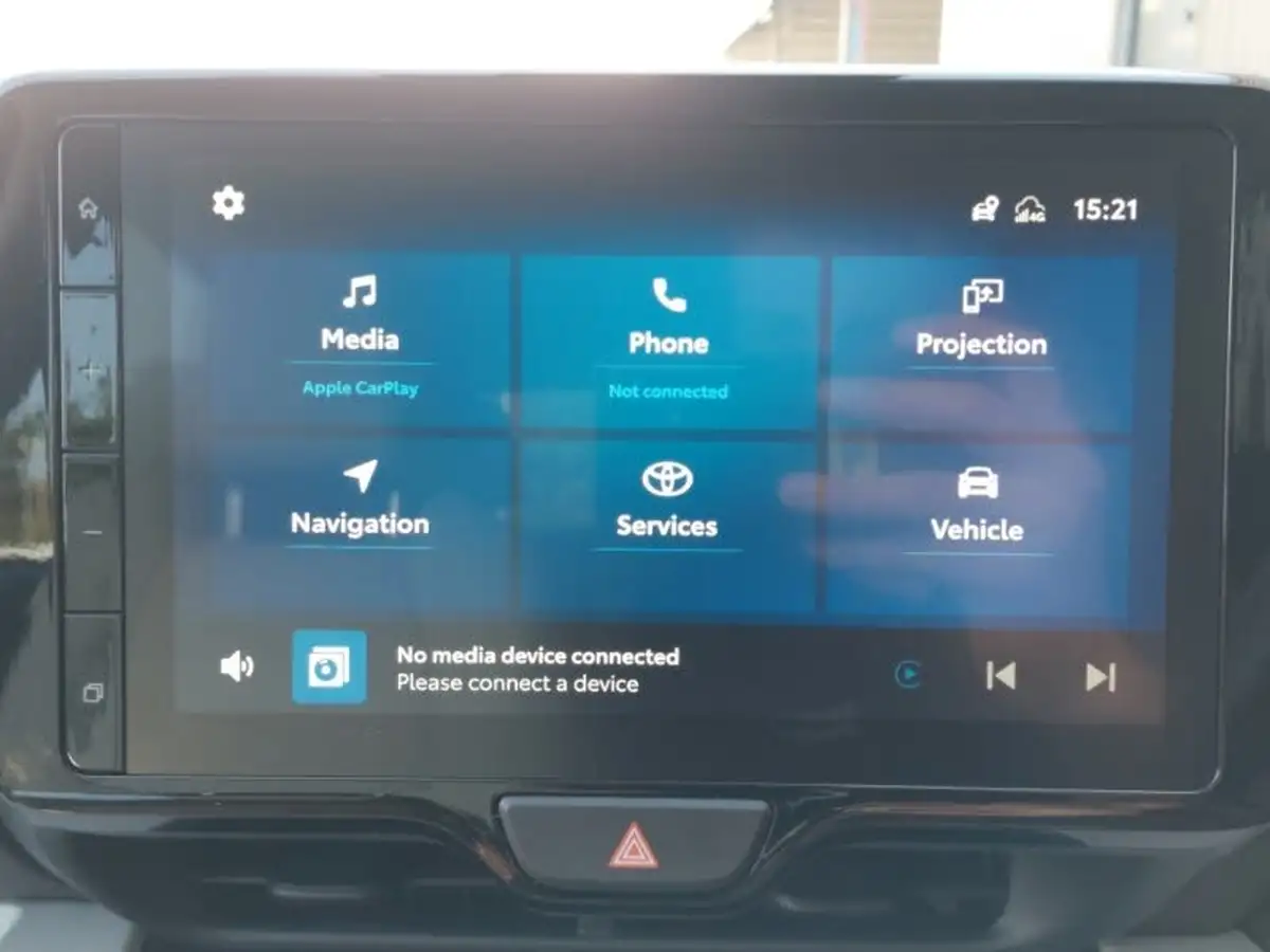 2023-toyota-yaris-15-vvt-i-excel-big-13