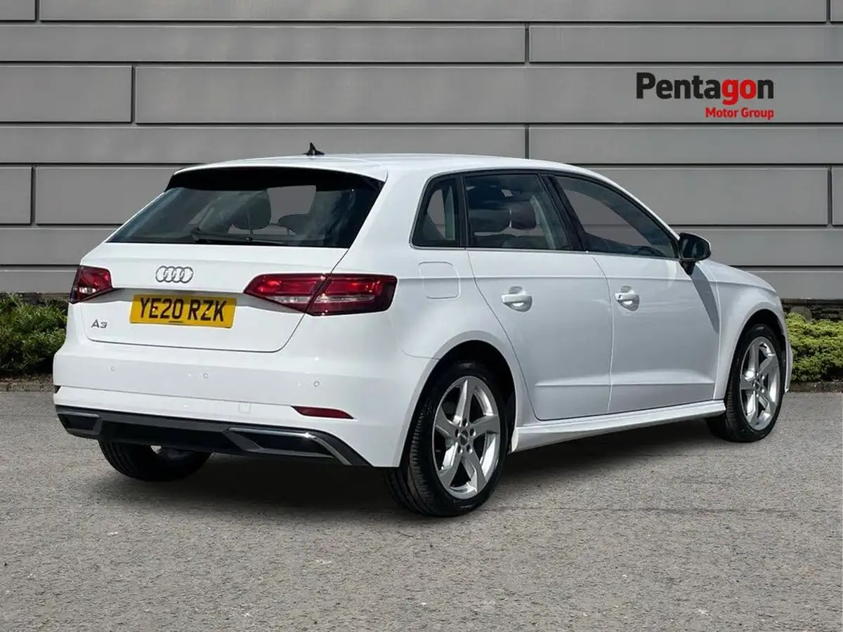 2020-audi-a3-14-40-e-tron-big-4