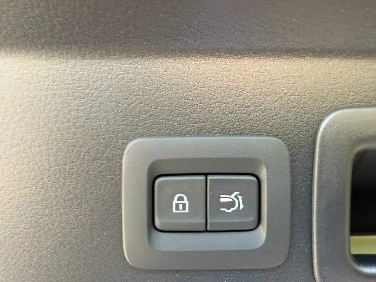 2025-mazda-cx-30-20-e-skyactiv-x-exclusive-line-auto-big-20