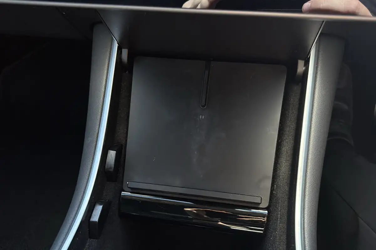 2019-tesla-model-3-e-long-range-4x4-big-21