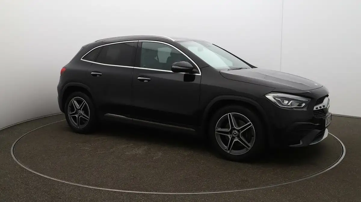 2022-mercedes-benz-gla-class-13-gla-180-amg-line-premium-big-36