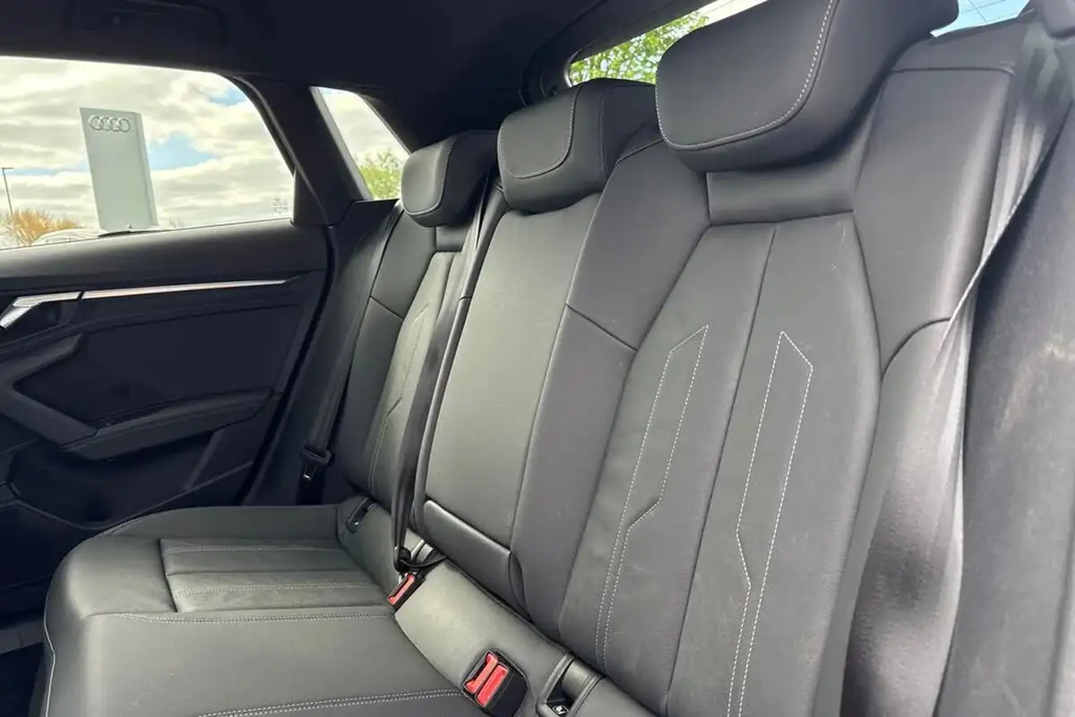 2023-audi-a3-15-35-tfsi-s-line-sportback-5d-big-18