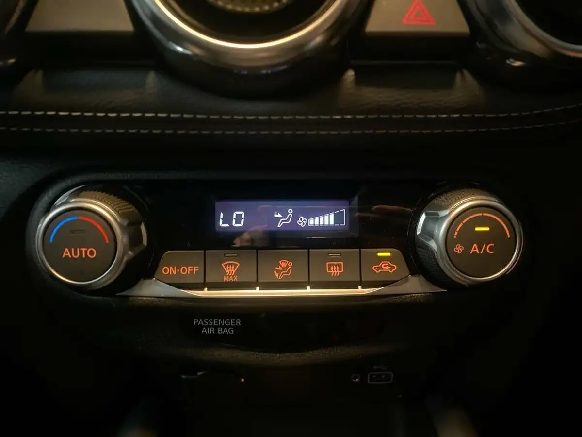 2021-nissan-juke-10-dig-t-n-connecta-dct-big-30