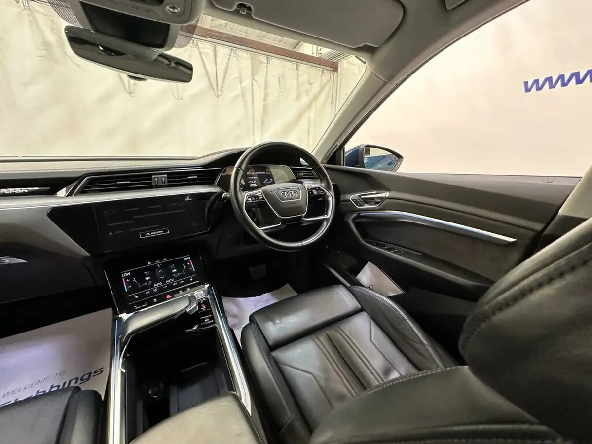 2020-audi-e-tron-50e-sport-big-23