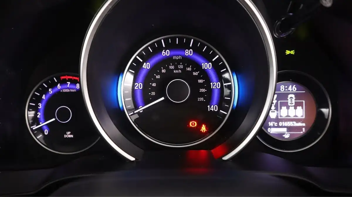 2019-honda-jazz-13-i-vtec-se-big-10