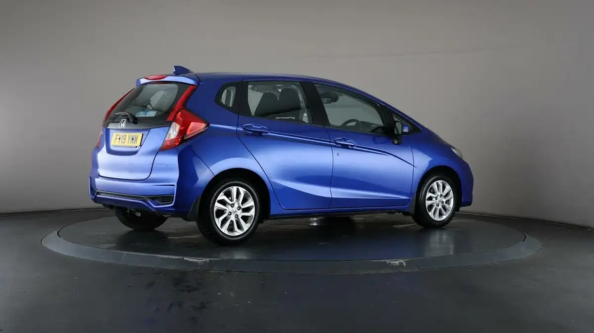 2019-honda-jazz-13-i-vtec-se-big-62
