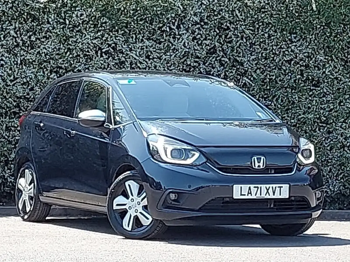 2022-honda-jazz-15-i-mmd-ex-107ps-big-0