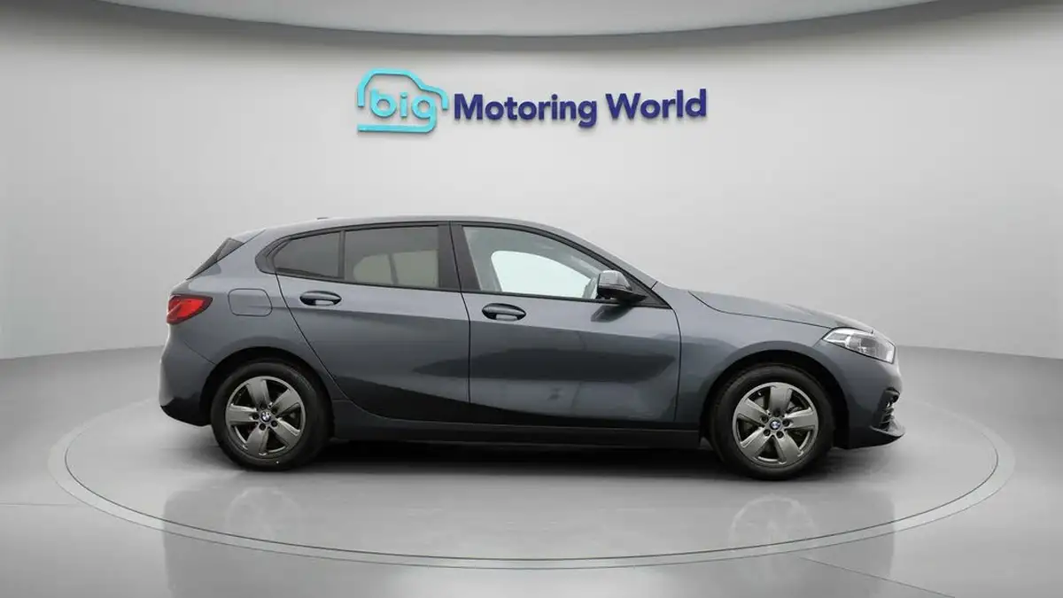 2020-bmw-1-series-15-118i-se-138bhp-big-7