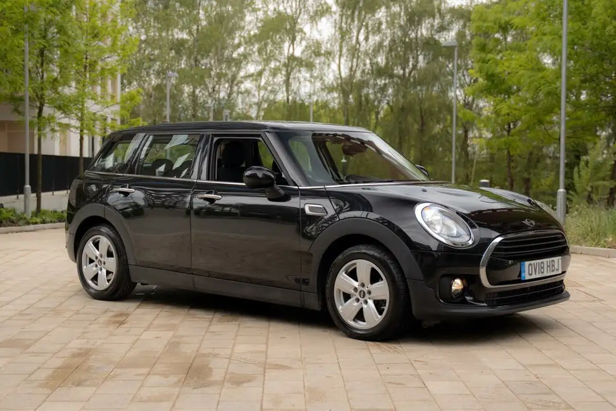 2018-mini-clubman-15-cooper-ss-big-1
