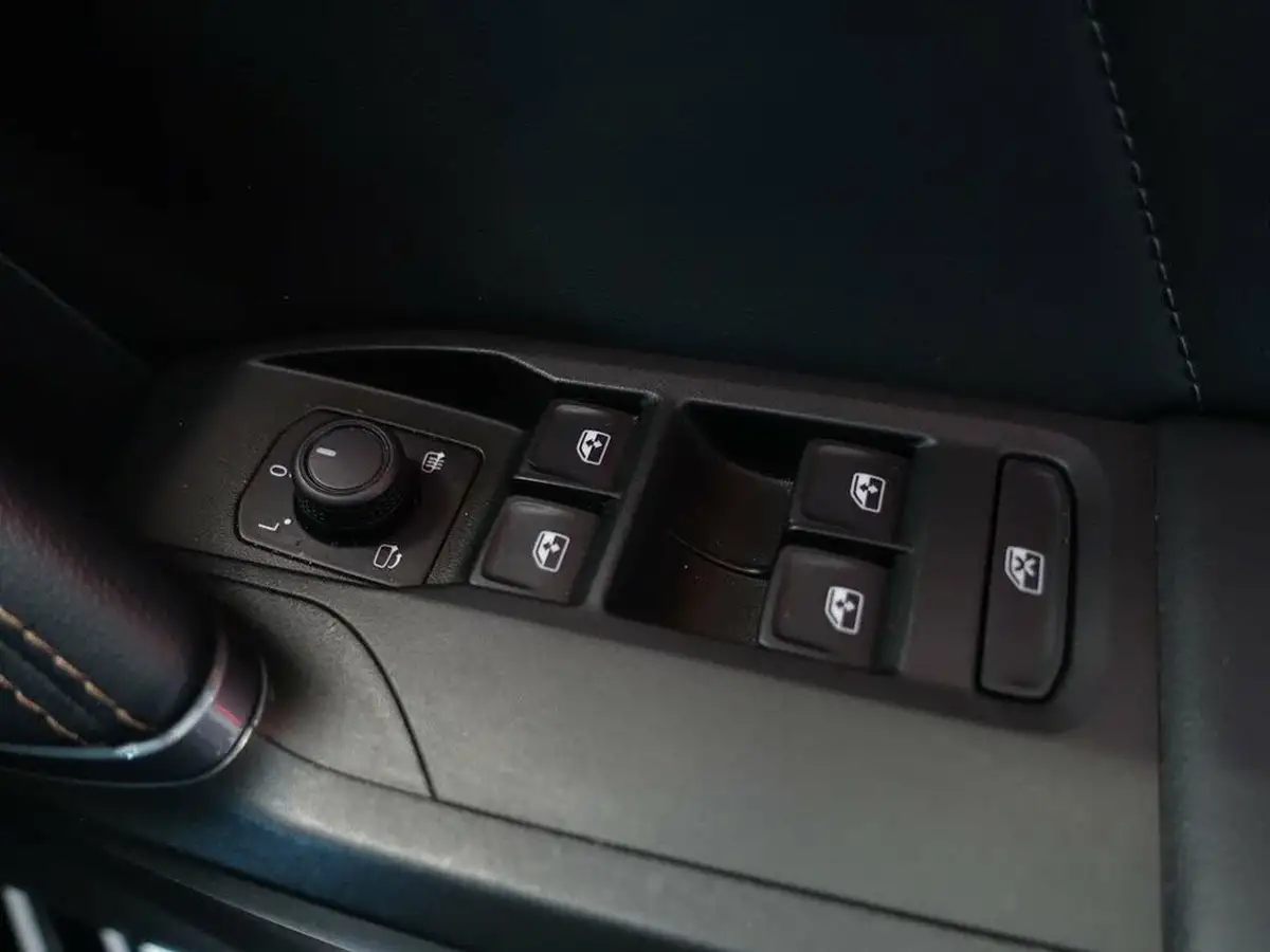 2024-cupra-formentor-20-tsi-v1-big-27