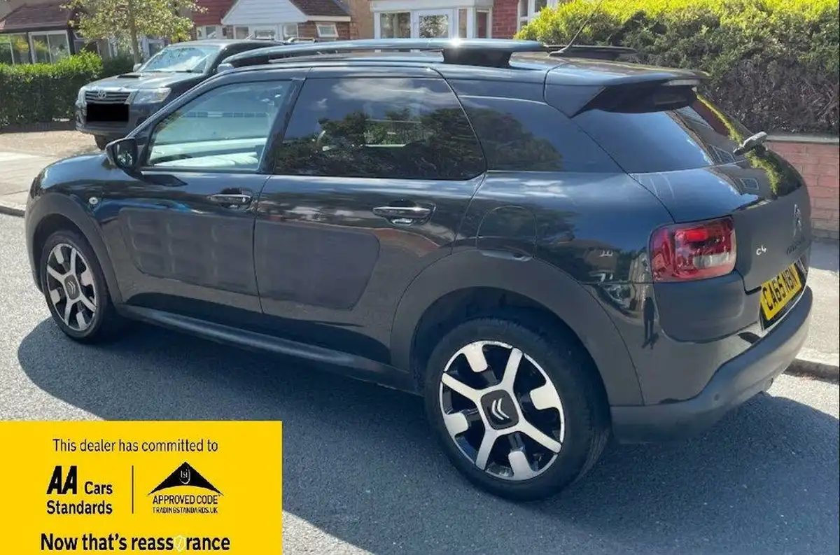 2016-citroen-c4-cactus-12-puretech-flair-82ps-ss-etg-big-2