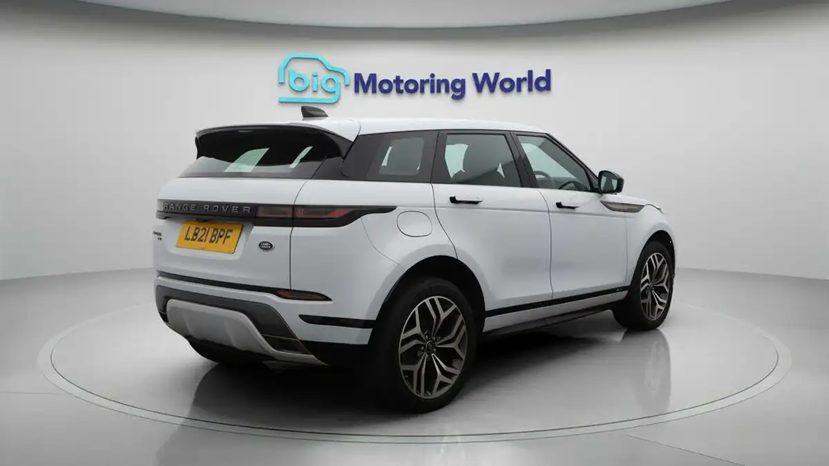 2021-land-rover-range-rover-evoque-15-p300e-r-dynamic-hse-big-7