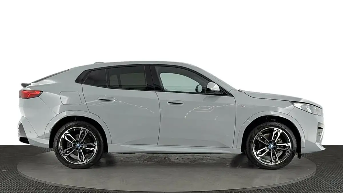 2024-bmw-ix2-e-edrive20-m-sport-tech-plus-pack-big-2