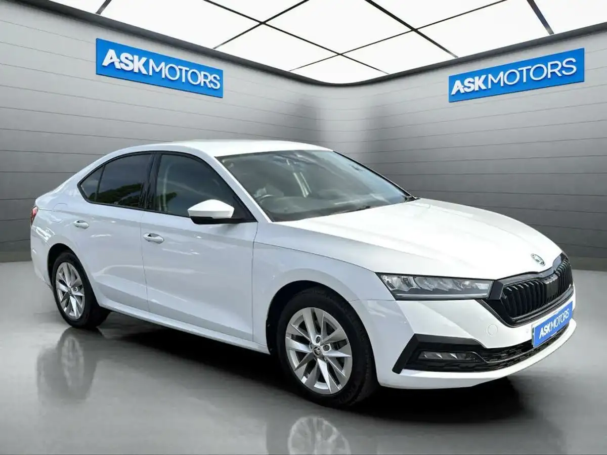 2021-skoda-octavia-big-31
