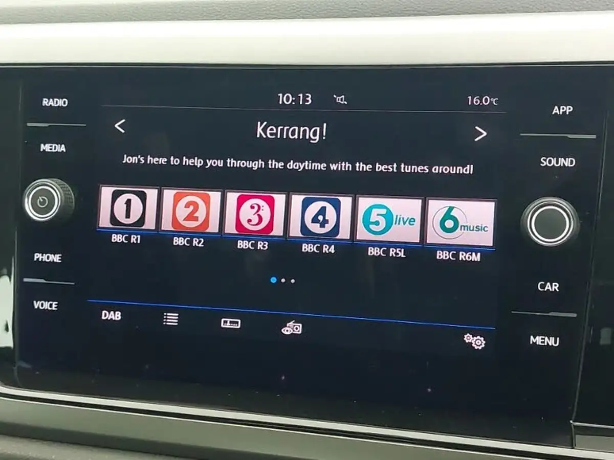 2020-volkswagen-polo-10-tsi-se-big-12