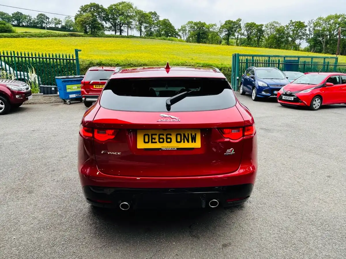 2016-jaguar-f-pace-30td-s-big-7