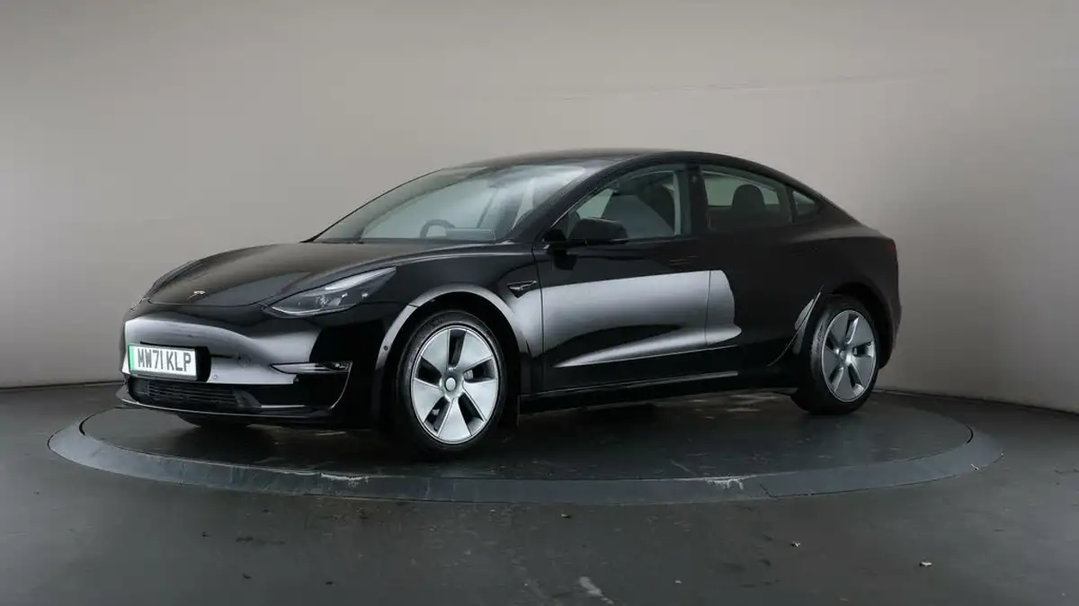2021-tesla-model-3-e-long-range-awd-big-42