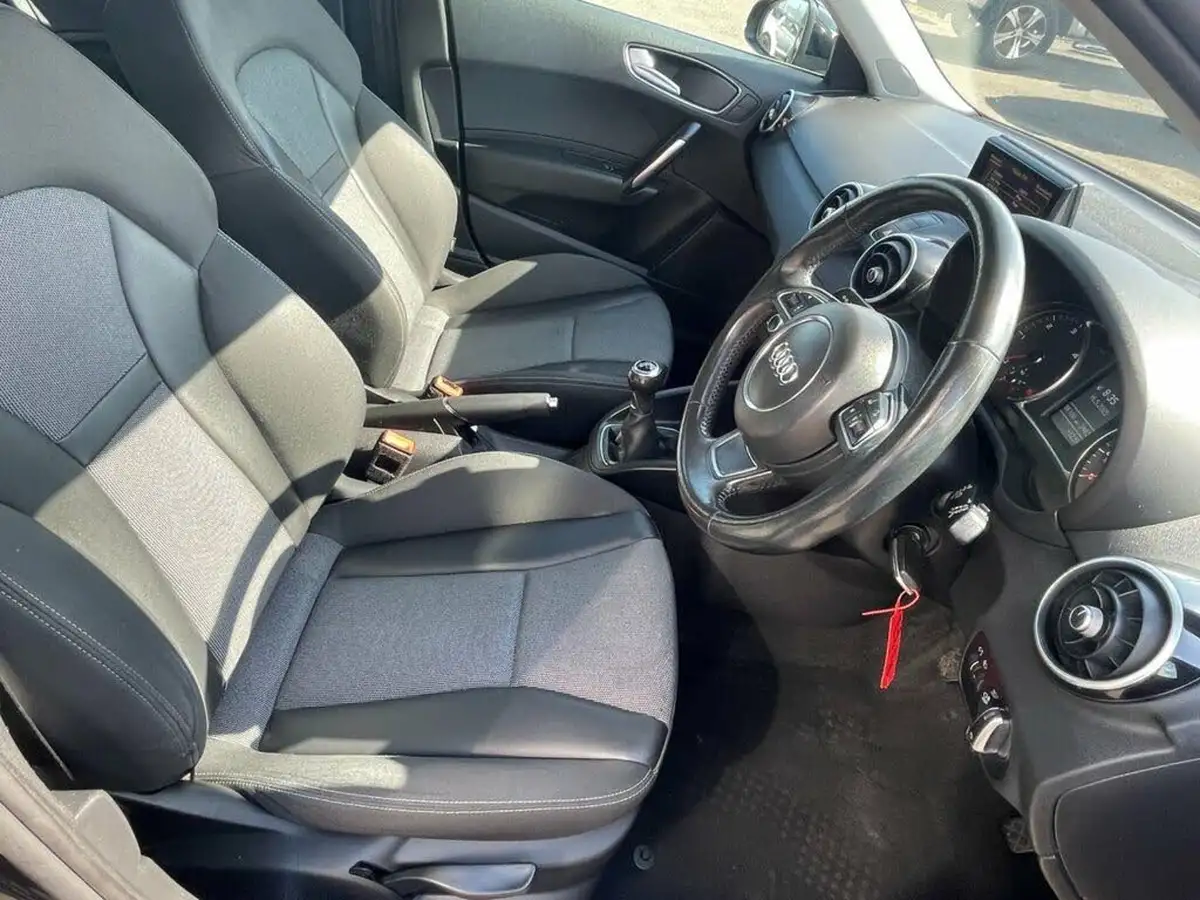 2016-audi-a1-16tdi-sportback-5d-big-10