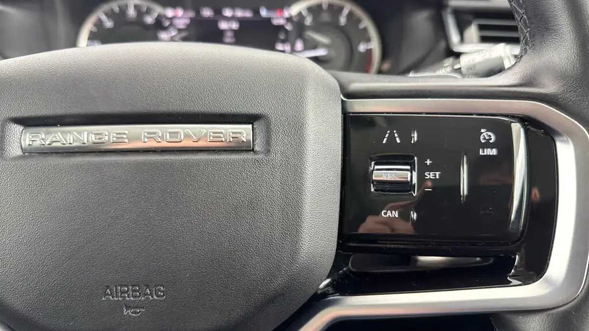 2022-land-rover-range-rover-velar-20-d200-velar-big-21