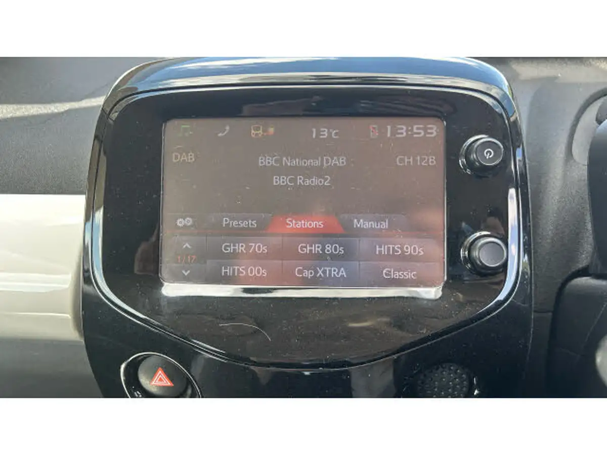 2018-toyota-aygo-10-vvt-i-x-style-71bhp-big-31
