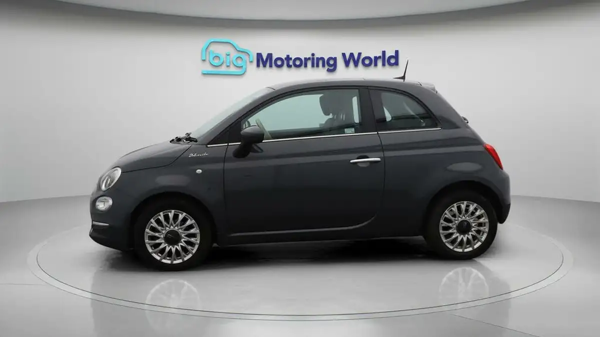 2021-fiat-500-10-dolcevita-big-4
