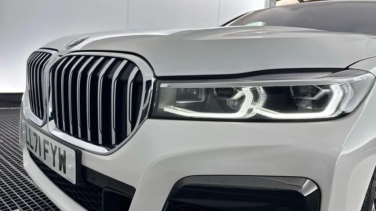2021-bmw-7-series-30td-730ld-m-sport-big-31