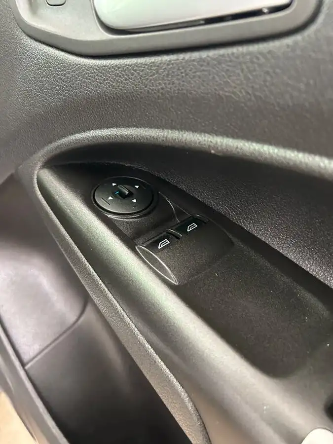 2014-ford-transit-connect-16tdci-l2-limited-big-13