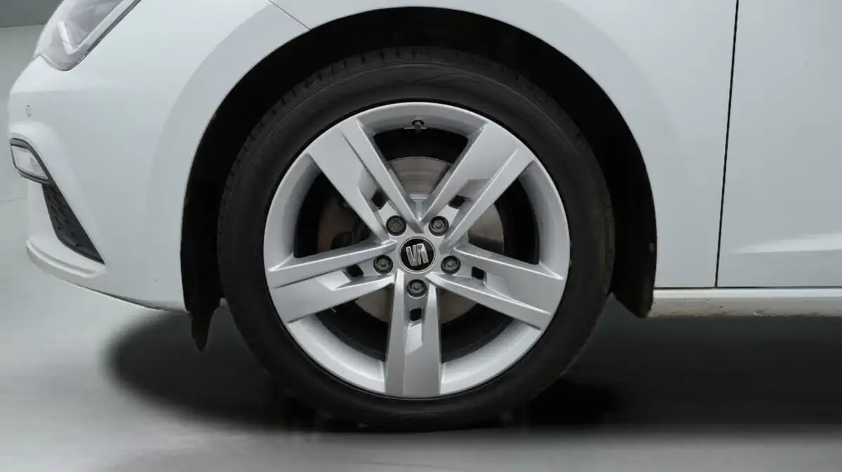 2020-seat-leon-15-tsi-evo-fr-130ps-hatchback-big-18