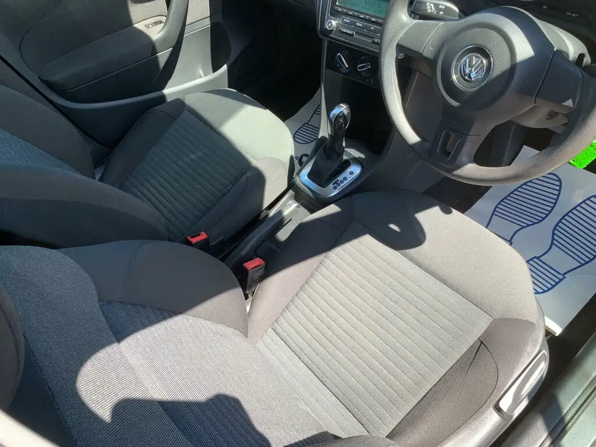 2010-volkswagen-polo-14-se-86ps-5d-dsg-big-19