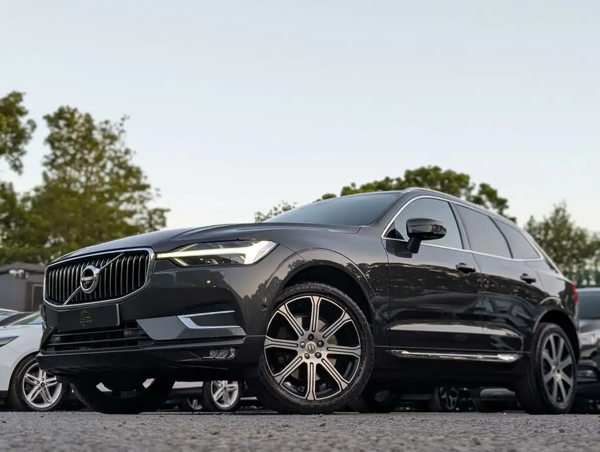 2017-volvo-xc60-20td-d5-inscription-pro-powerpulse-big-5