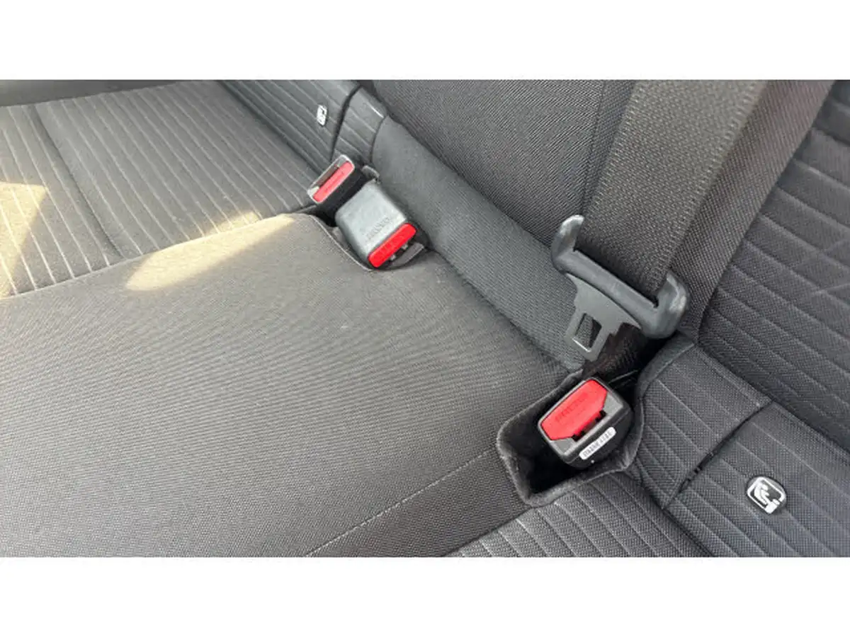 2021-hyundai-i20-10-t-gdi-element-big-16