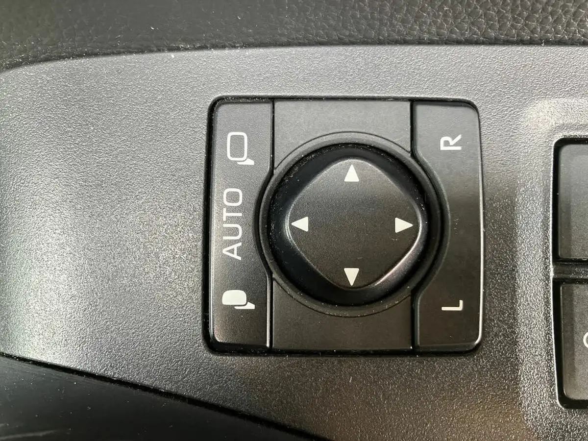 2020-toyota-rav4-25-vvt-i-excel-215bhp-big-40