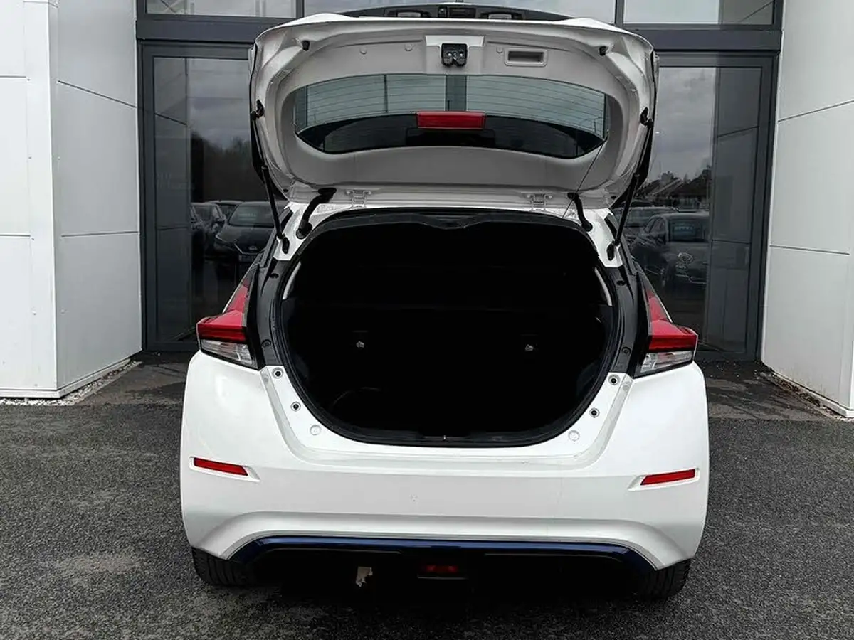 2022-nissan-leaf-e-acenta-big-3