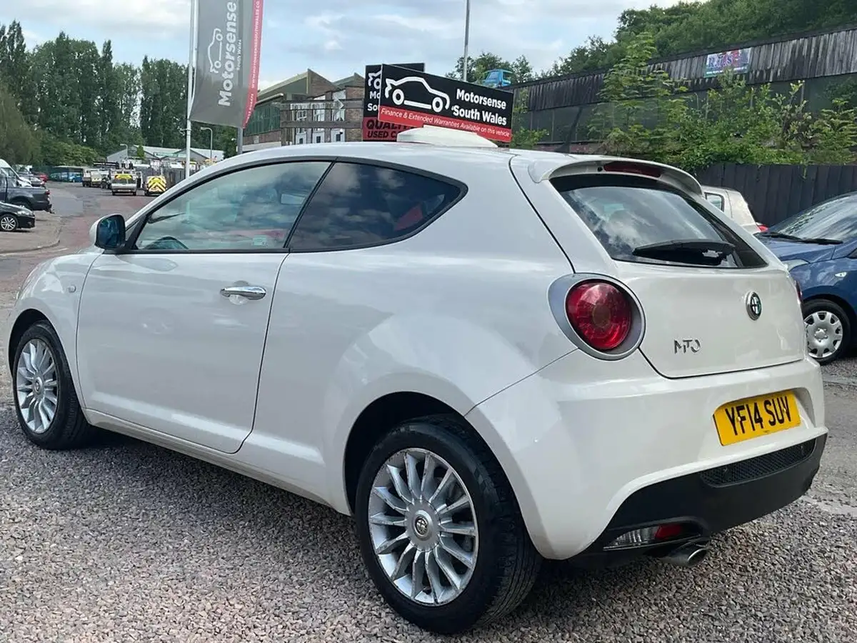 2014-alfa-romeo-mito-13jtdm-2-sprint-big-8