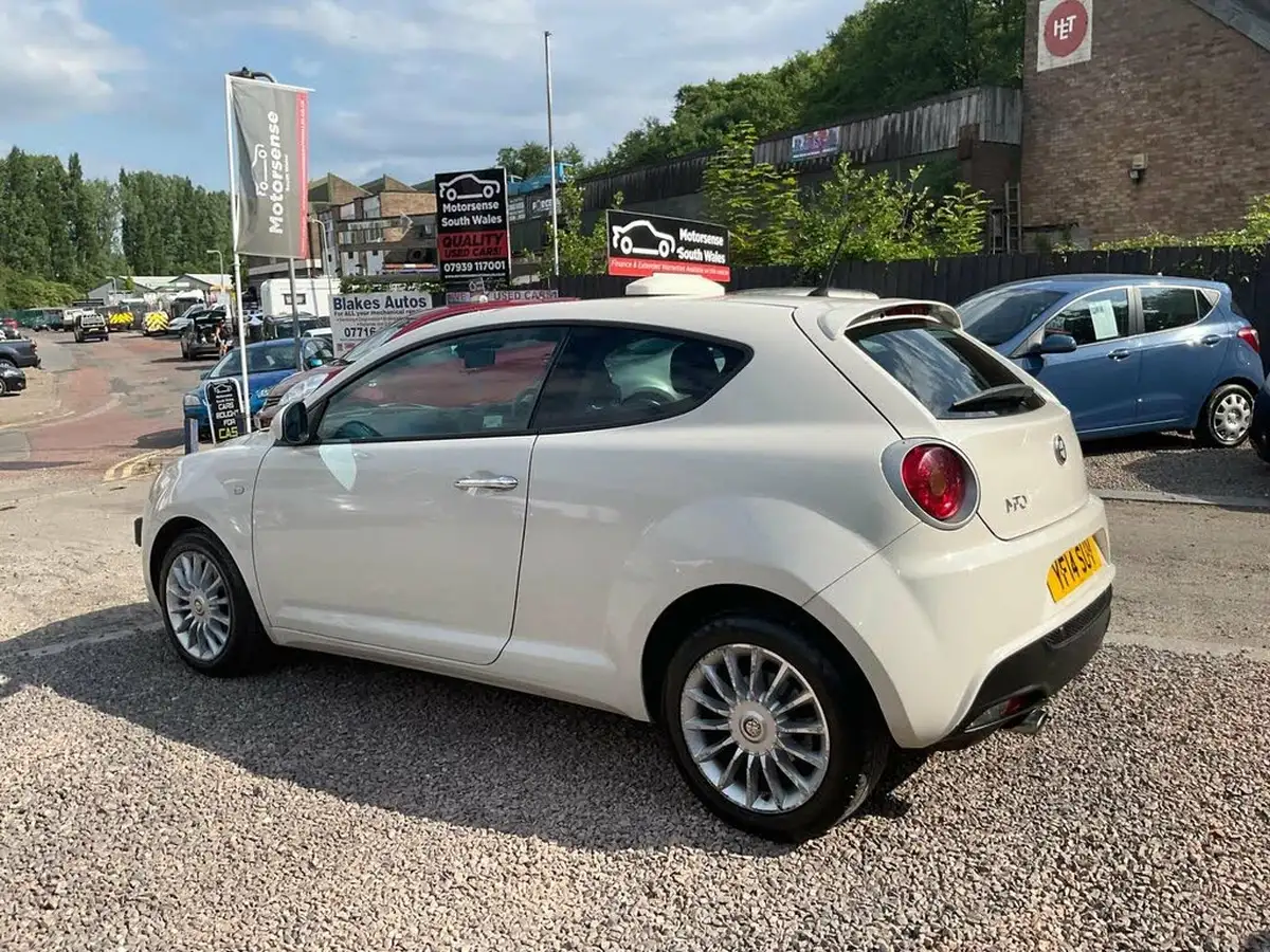 2014-alfa-romeo-mito-13jtdm-2-sprint-big-60