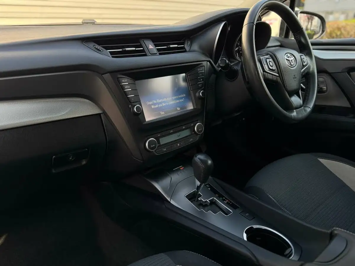 2016-toyota-avensis-18-v-matic-business-edition-touring-sports-5d-cvt-big-13