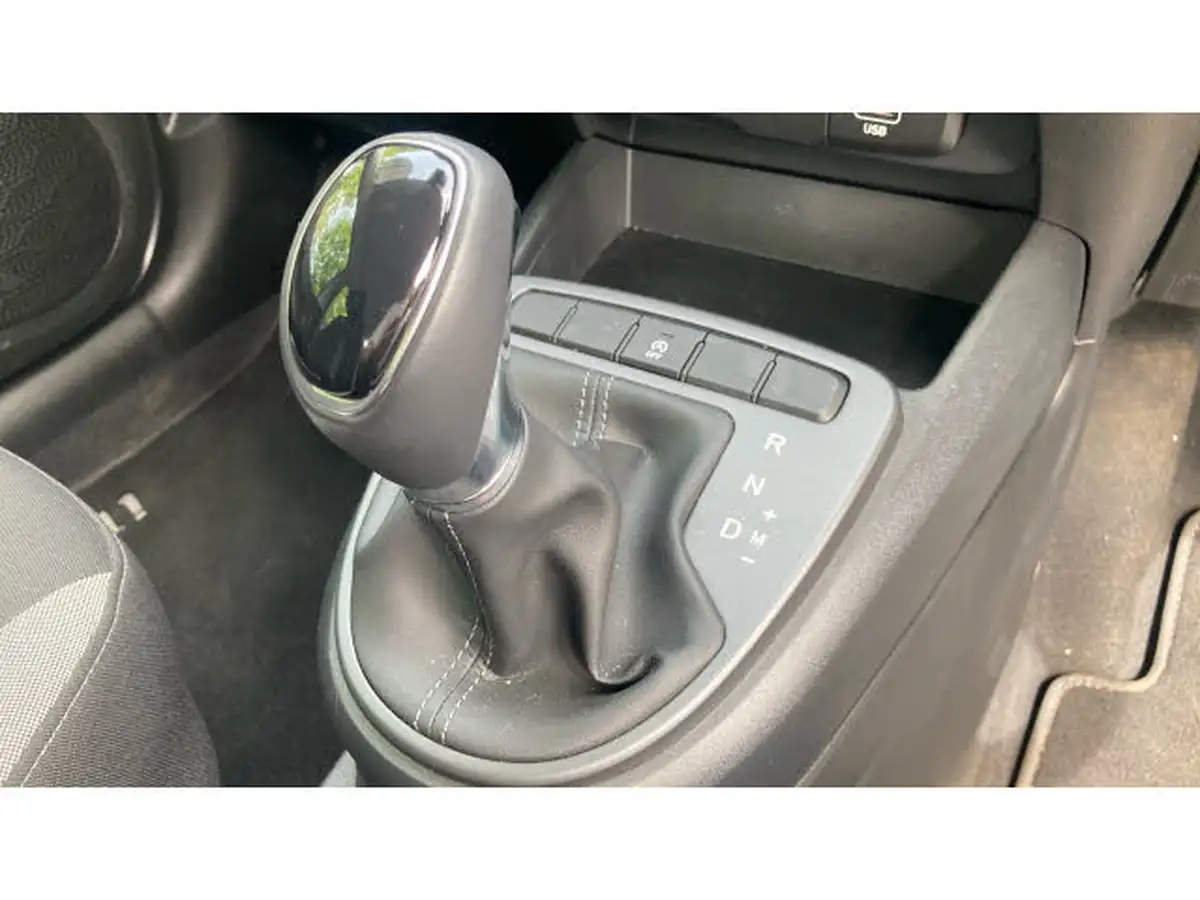 2024-hyundai-i10-10-advance-67ps-auto-big-25