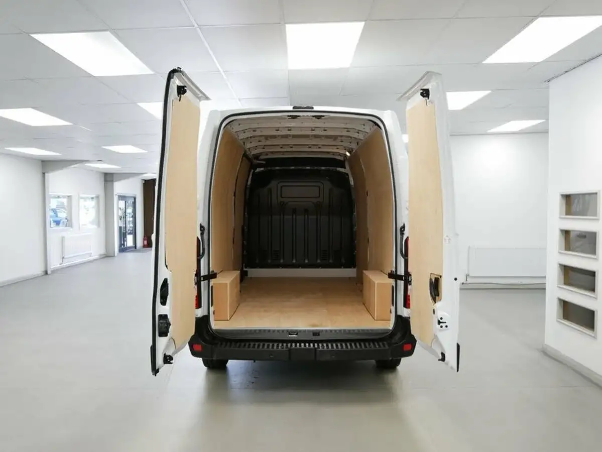 2024-nissan-interstar-23dci-f35-l3h2-acenta-135pseu6d-panel-van-big-18