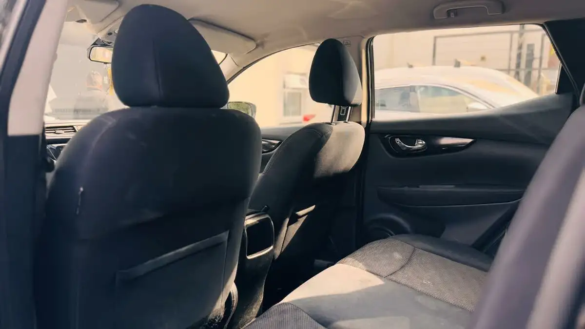2015-nissan-qashqai-big-18