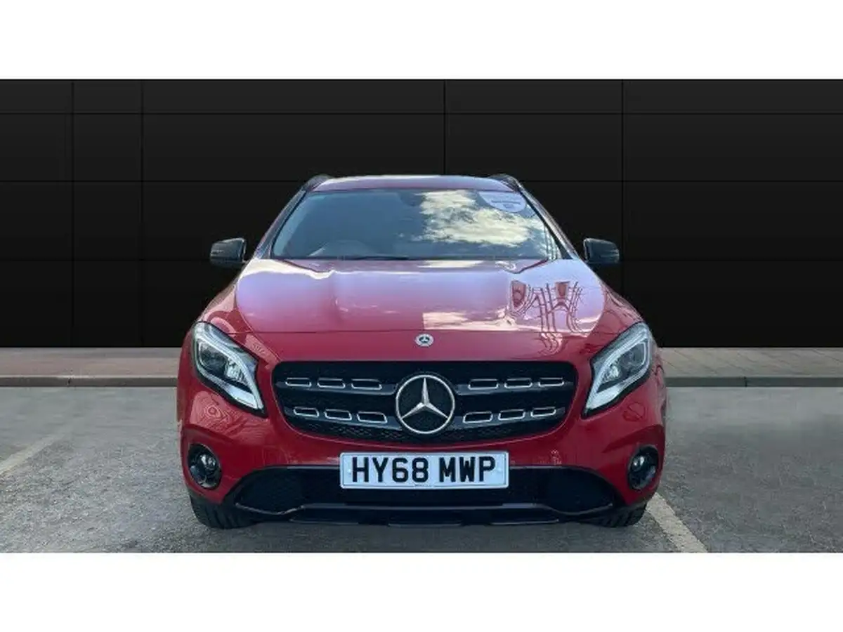 2018-mercedes-benz-gla-class-16-gla-180-urban-edition-7g-dct-big-2